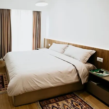 Stylish Nest @15 Min To Center Τίρανα